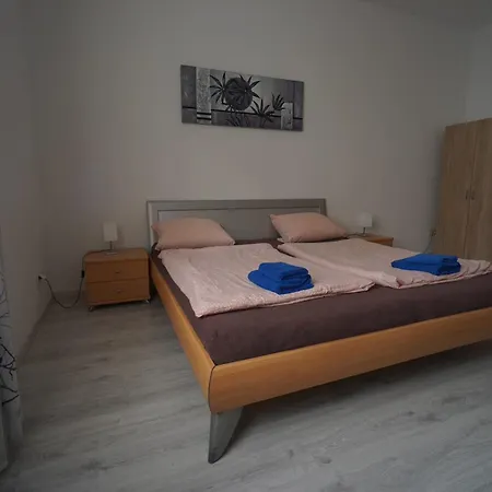 Heidelberg Apartments Апарт-готель Гайдельберг
